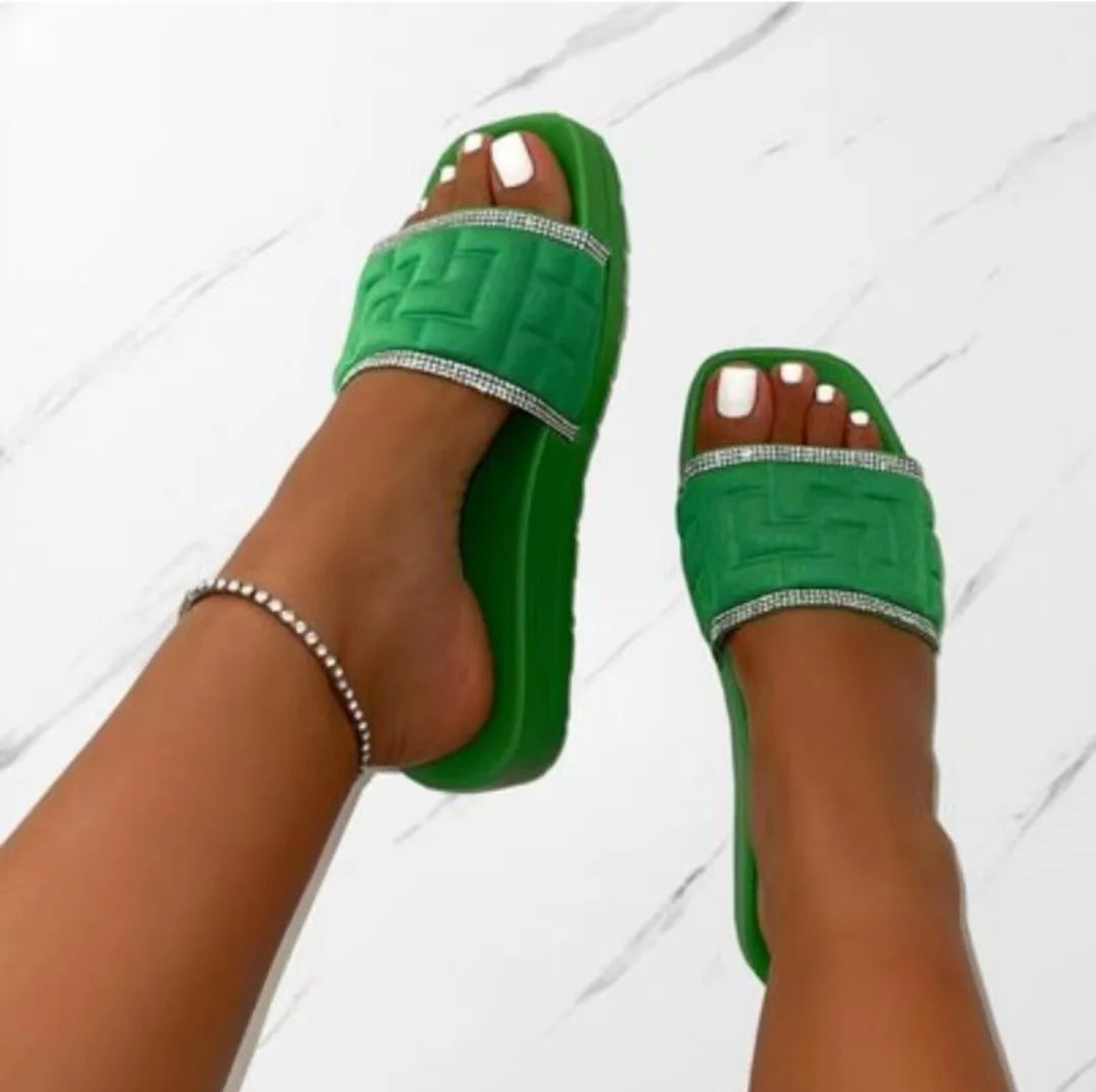 Women's Summer Fashion Trend Platform Slippers New Thick-Sole Rhinestones Simple Diamond Design Slip-On Closure Large Size Mesh