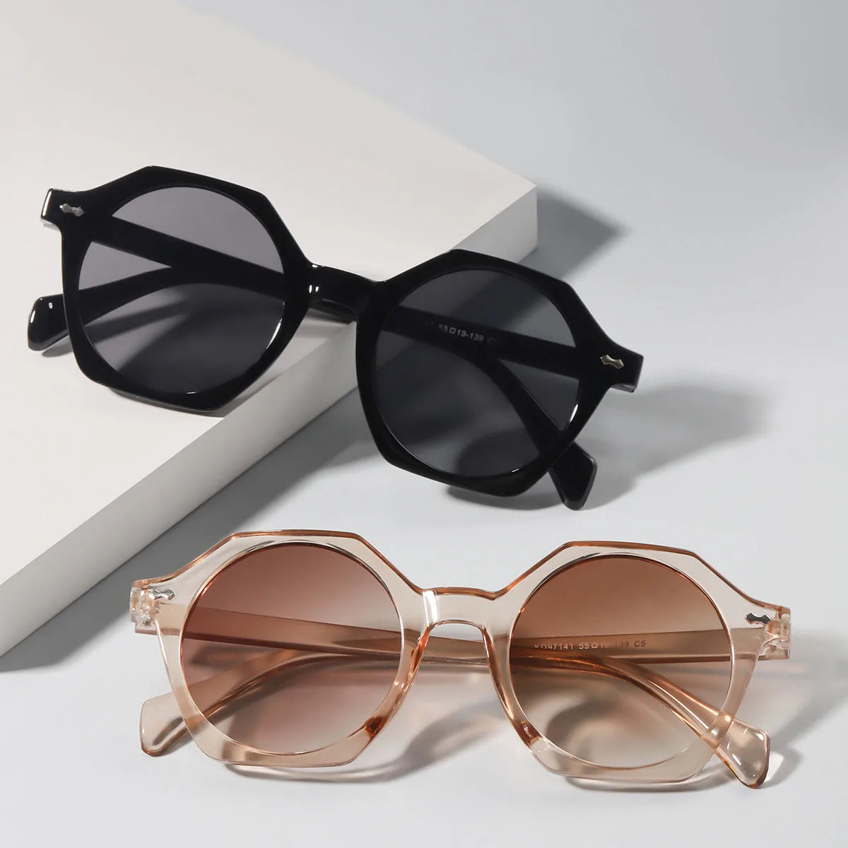 2023 Summer Trendy Round Frame PC UV400 Lens Retro Glasses Personality Luxury Women Men Shades Sunglasses