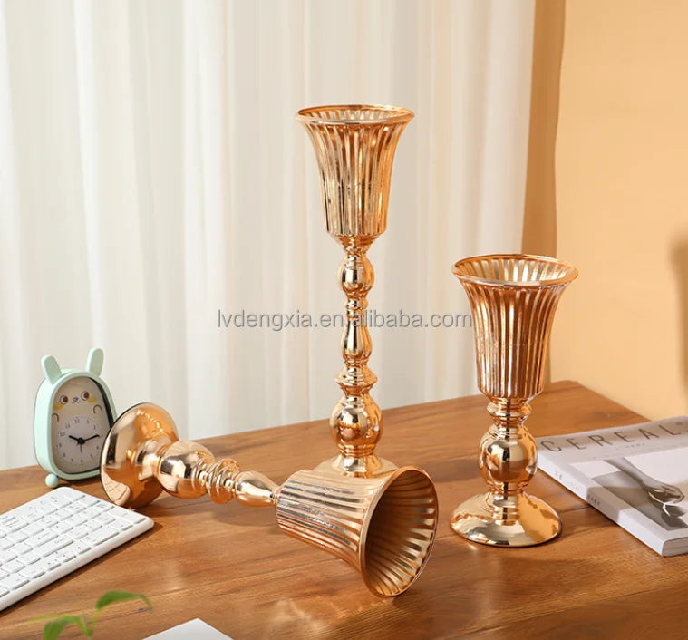 Wedding Decorative Tall Table Metal Candlestick Holder Gold Flower Vase Stand Wedding Table Centerpiece for Artificial Flowers