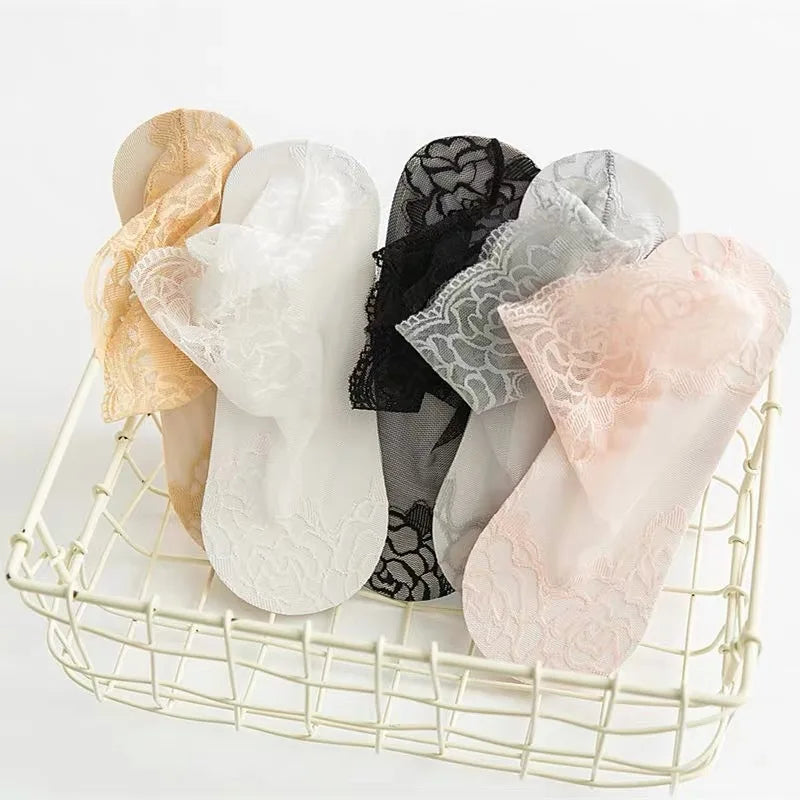 Wholesale Hot Selling  Clear Summer Non-slip Low Cut Invisible Lace Boat Socks  Women Cotton Bottom Boat Socks