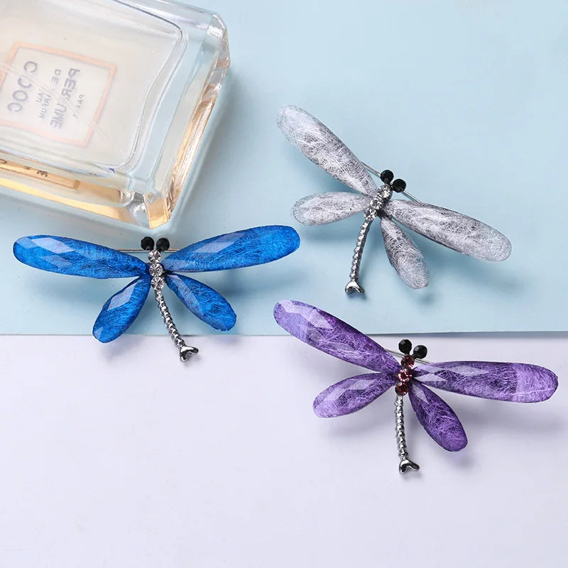 Fashion Acrylic Dragonfly Brooch Pins Elegant Insect Accessories Men Women Wedding Decorations Bag Accents Mainly Rhinestone