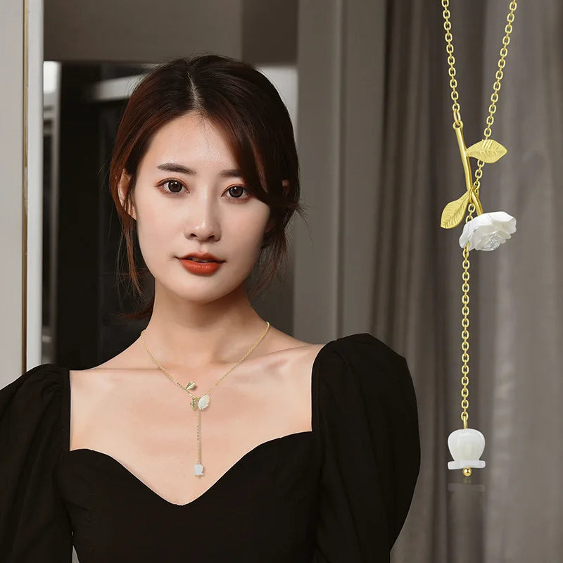 Creative Design Diamond Clavicle Chain Pull Out Flower Pendant Necklace Stainless Steel 18k Gold Jewelry for Women Girls