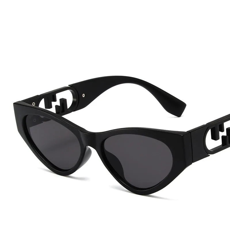 New Design Luxury Fashion Small Oval Frame Sunglasses Metal Decoration cat Eye Eyewear
