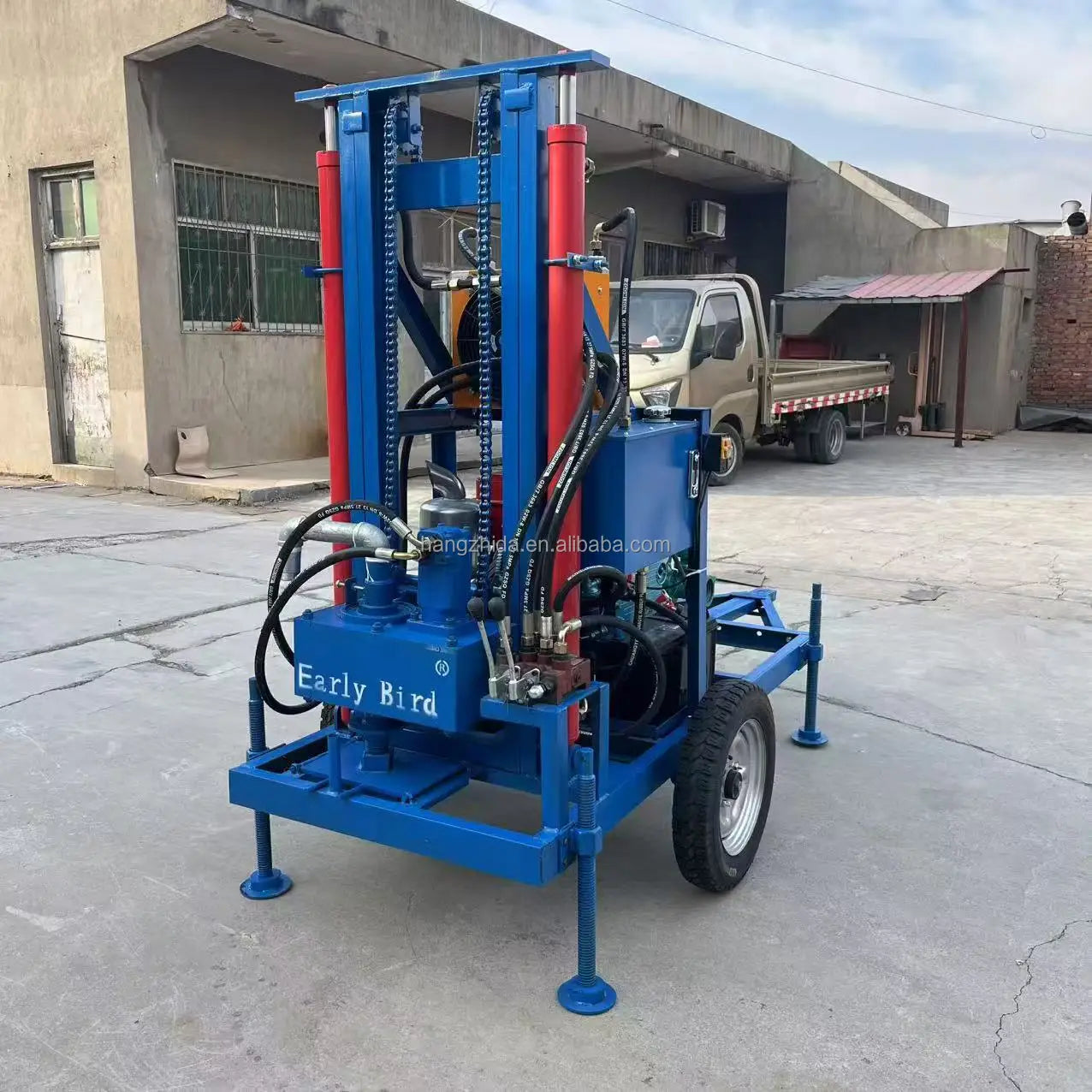 Factory Direct Sales China Small Hydraulic Water Well Drilling Rig 80m 100m 130m 150m 200m Suitable for Agricultural Irrigation