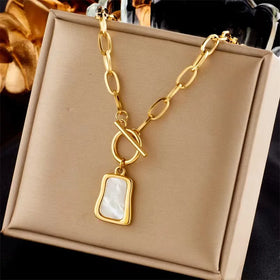 Trendy Non Tarnish 18k Gold Plated OT Clasp Pendant Necklace Stainless Steel Gold Necklace for Women Lady