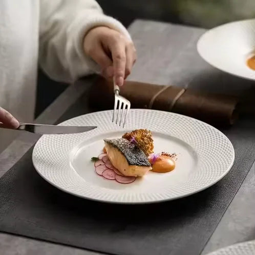 Wholesale With Bead Kitchen Dinnerware Luxurious White Ceramic Dining Plate for Home Hotel Wedding Christmas
