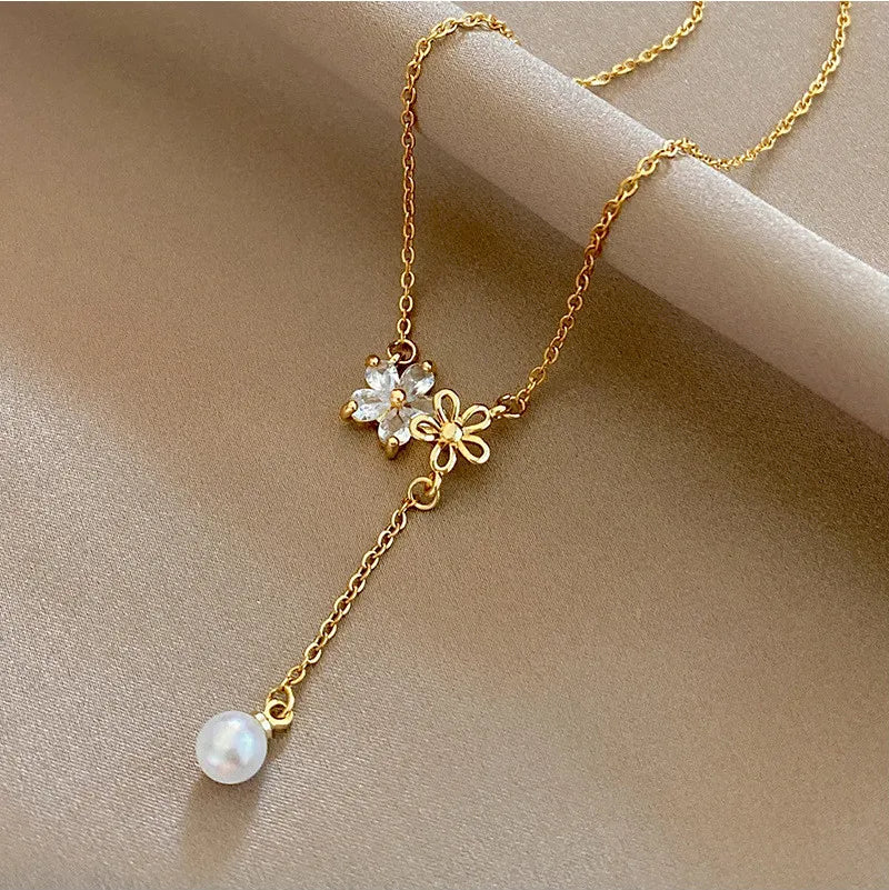 Sparkling Micro Diamond Flower Pearl Pendant Necklace Stainless Steel Chain Gold Plated Zircon Bling Flower Pearl Necklace
