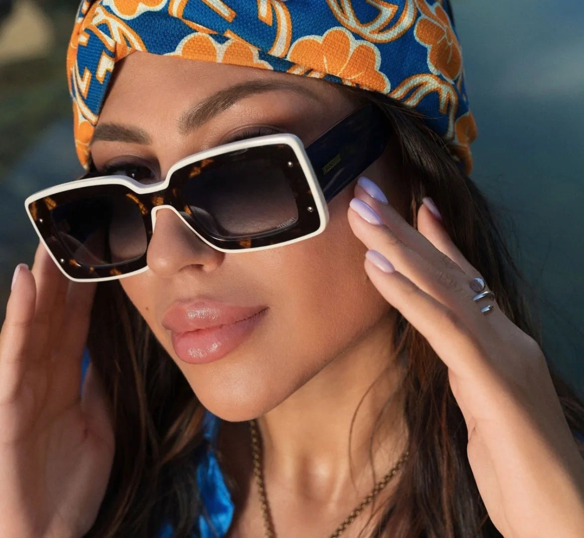 Qmoon New European and American Fashion Street Shot Women's Sunglasses Small Square Frame Jewelry Men's Sunglasses Wholesale