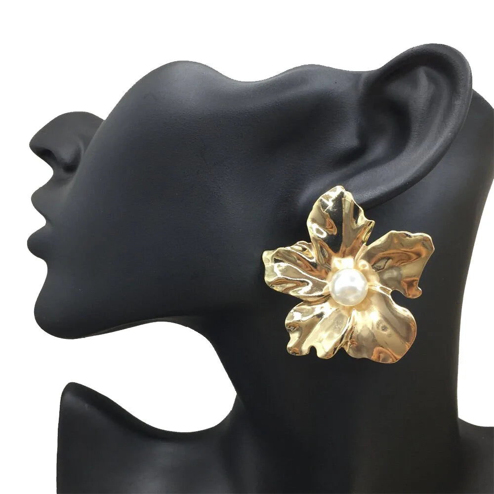 Hot Sale Large Flower Pearl Gold Plated Women's Earrings Trendy Alloy Jewelry for Wedding and Gift Statement Party Fashion