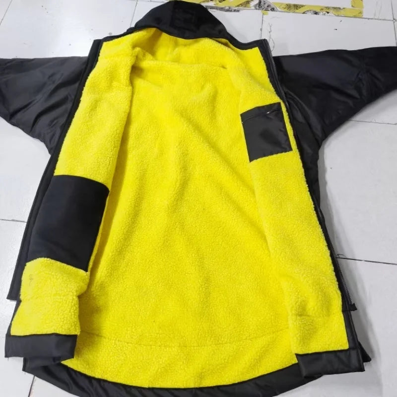 Wholesale Custom Nylon/Polyester Warm Hooded Long Sleeve Outdoor Waterproof Windproof Robes Beach Outdoor Sports Changing Robes