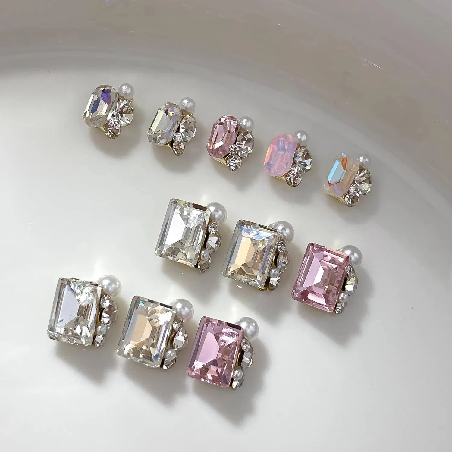 3D Transparent White Diamond Nail Rhinestones 3D Nail Drill Decoration Heart Right Angle Pile Design Pointed Bottom Diamond Nail