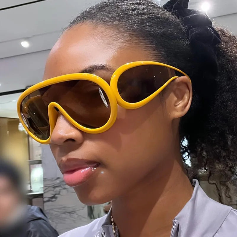 One Piece Designer Brown Glasses Y2K Sunglasses Women Mirror Sun Glasses for Female Men Vintage Eyewear Oculos