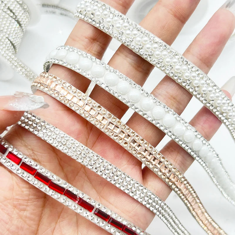 Crystal Glass Strass Hot Fix Rhinestone Tape Iron-On Appliques for Wedding Dresses & Garments Shoe