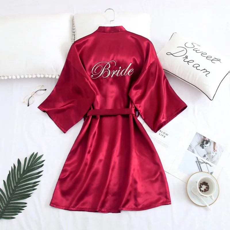 Summer Spring Personalized ODM Bride Bridesmaid Wedding Party Satin Breathable V-neck Robe Sets Pajama