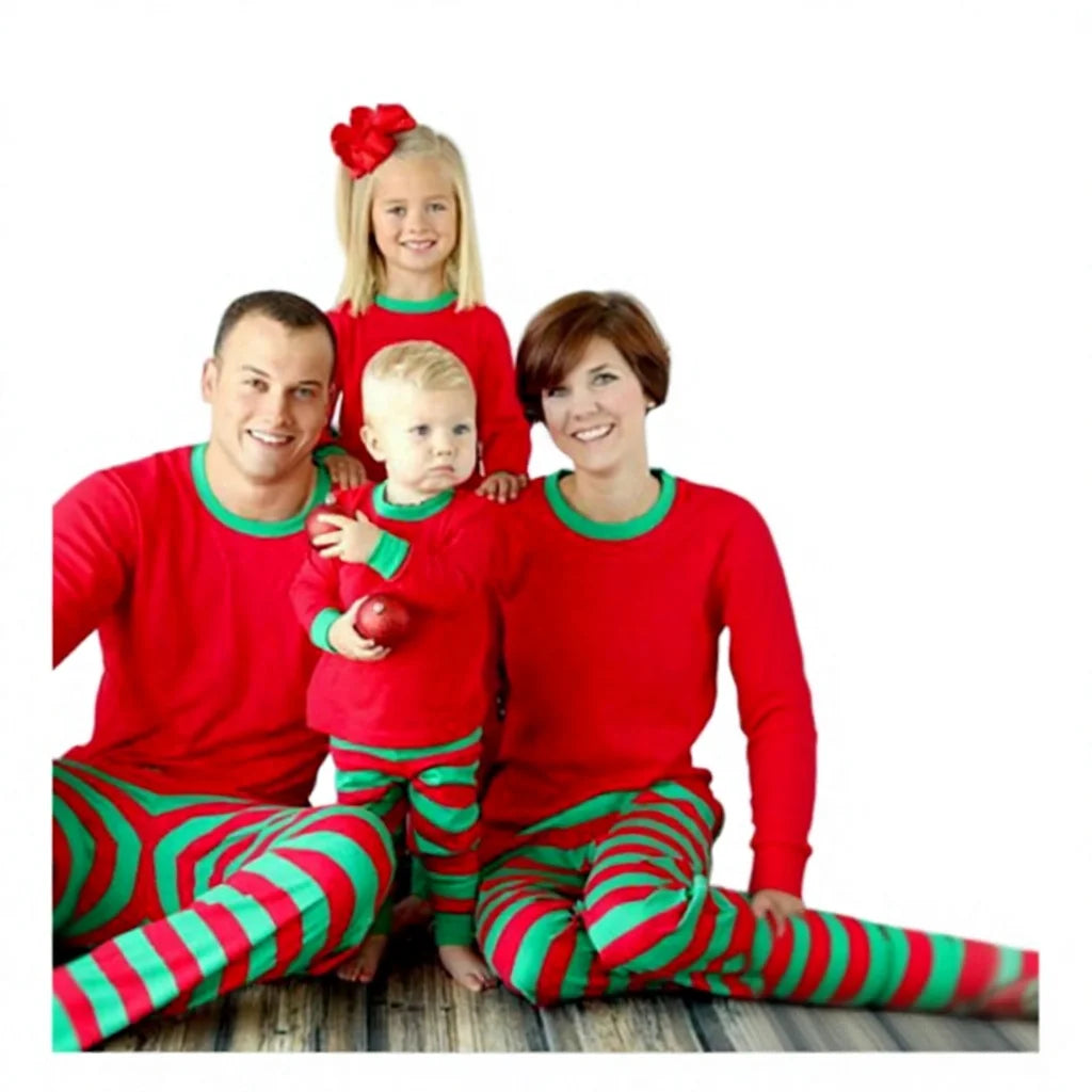Best Quality Fashion Family Christmas Matching Pajamas 2025 for Adult Plus Size Winter Jersey Fabric MegaBDM