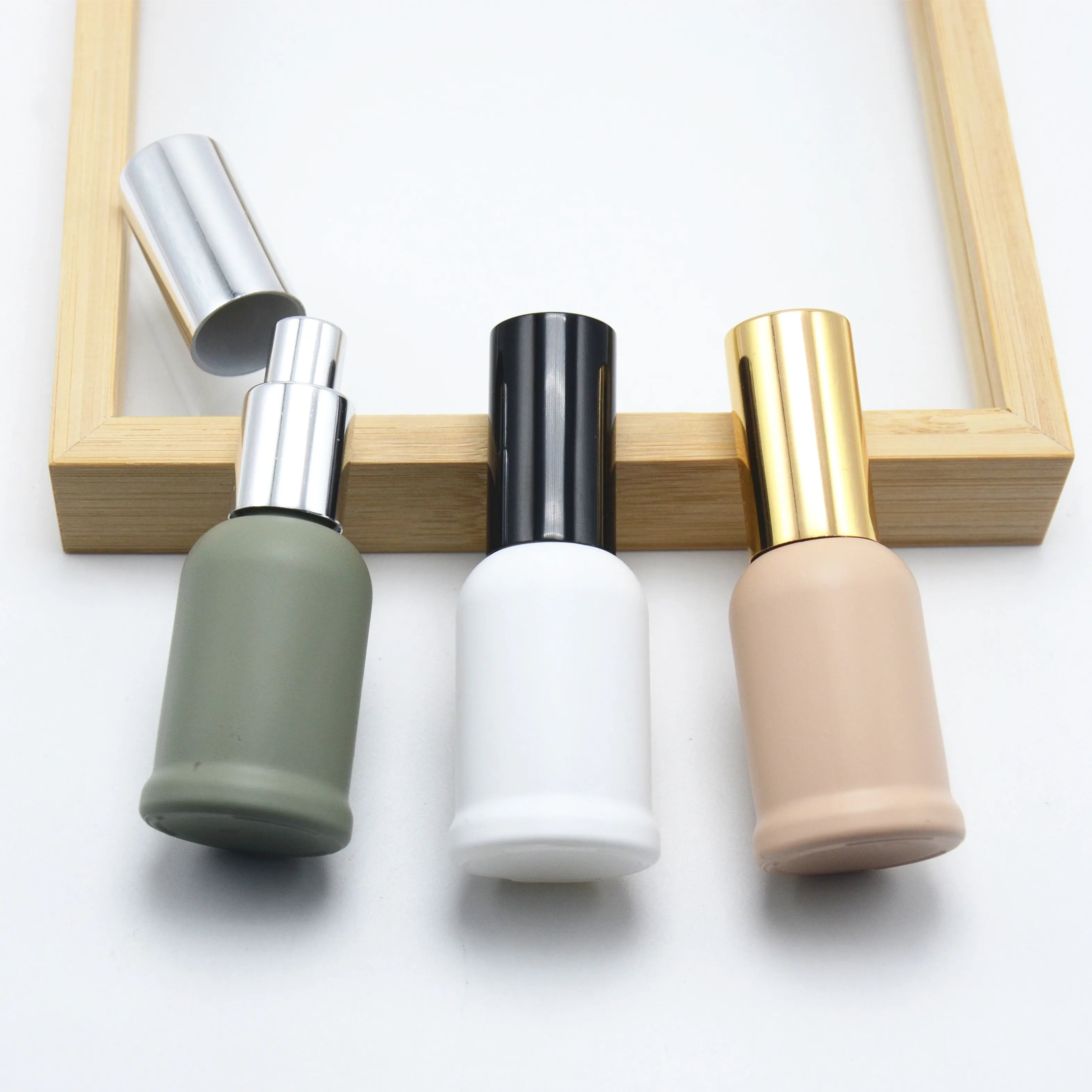 Unique Packaging Empty 8ml Matte White Pink Green Mist Spray Glass Perfume Bottles with Electrolytic Aluminium Caps