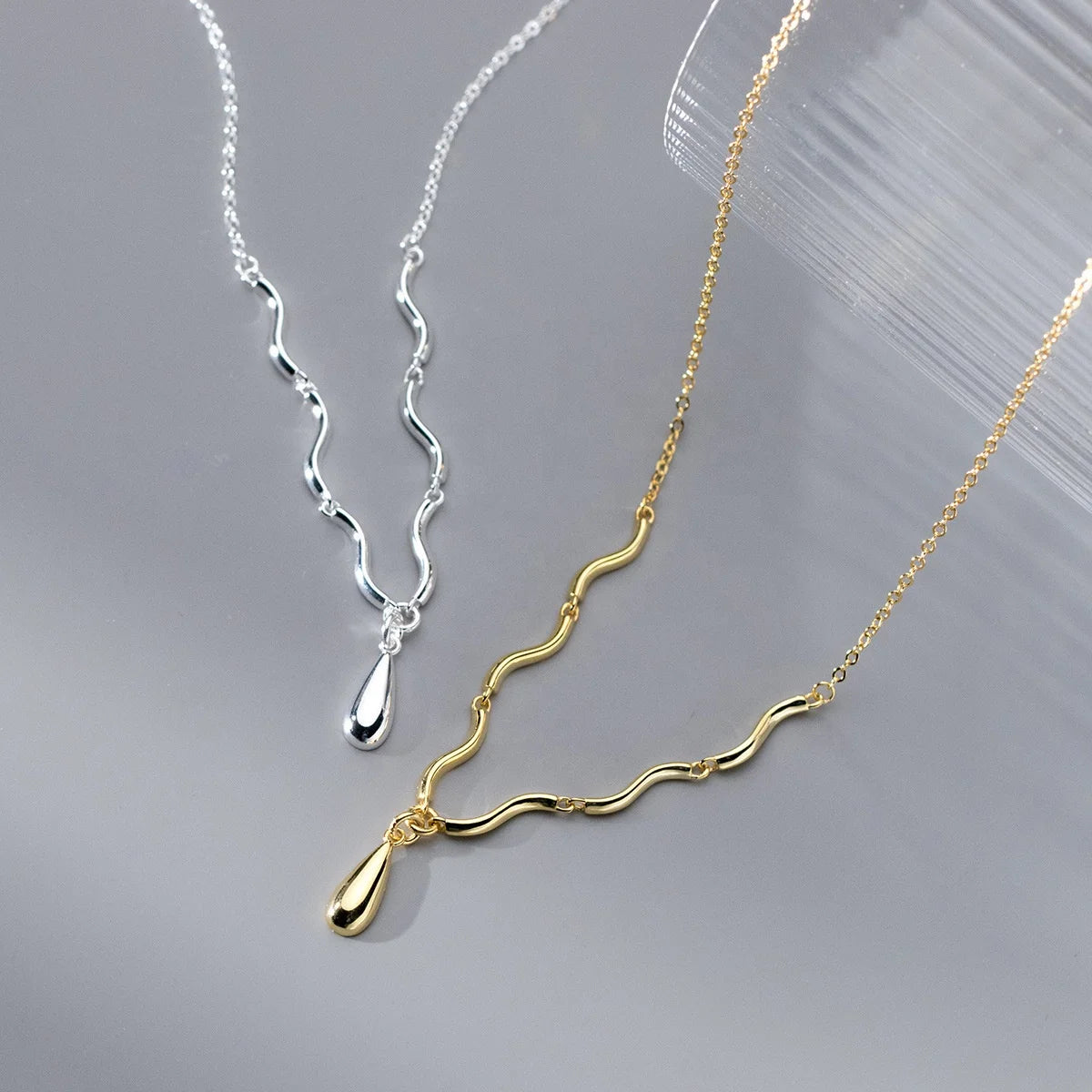 S925 Sterling Silver Water Drop Fine Jewelry Necklace Waves Choker Necklace Designer Luxury Necklaces for Women Wholesale