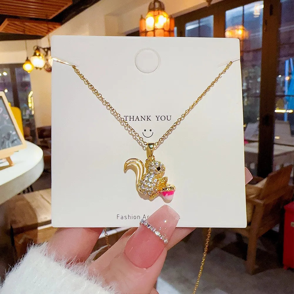 Souvenir Fashion Animal Stainless Steel Gold Plated Cute Squirrel Pendant Jewelry Necklace for Women