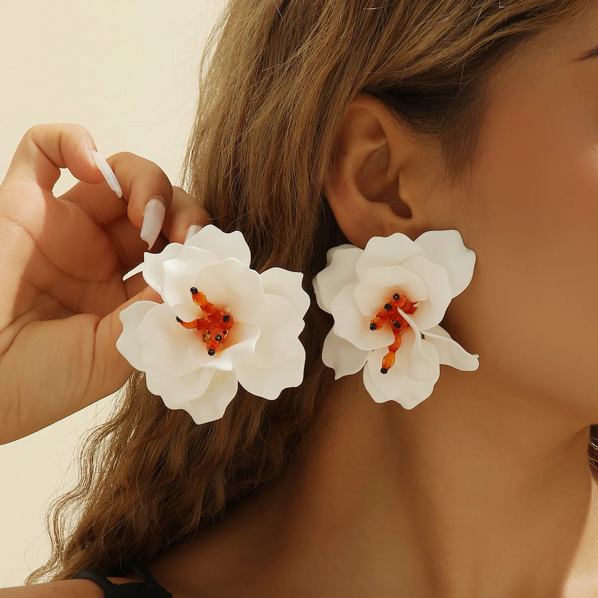 Fashion Bohemian Large Camellia Flower Stud Earrings Women Exaggerated Personality Iridescent Resin Handmade Beaded Trendy Gold
