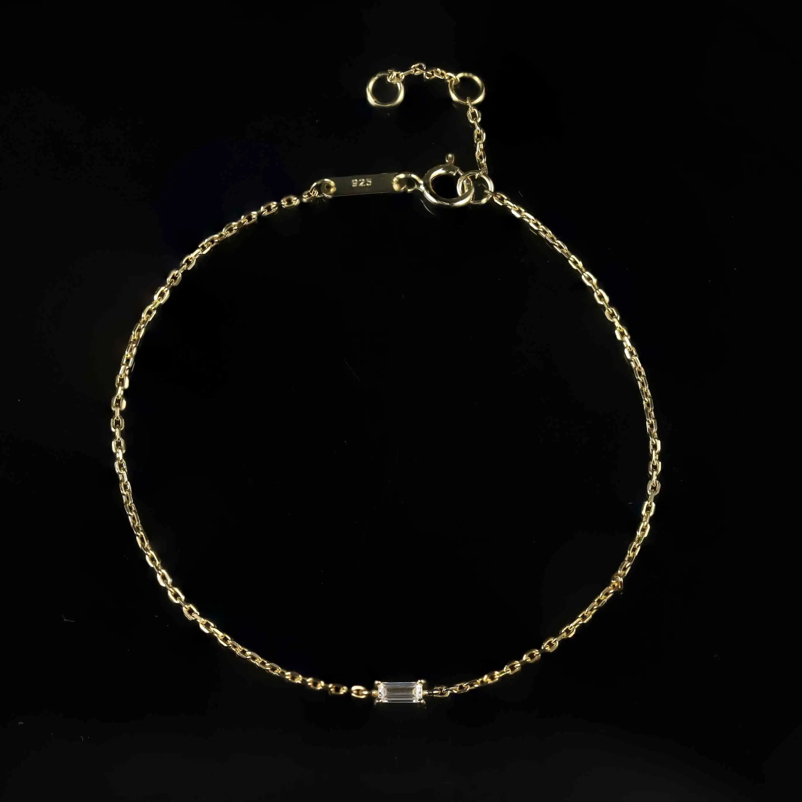 Modern Simple 18K Solid Gold 1.55g Single 2x4mm Baguette Cut Synthetic Lab Grown Diamond Solitaire Charm Link Chain Bracelet