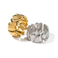 HOT Selling Lovely Heart Rings for Lady Tarnish Free Gold Plated Stainless Steel Heart Rings Open Size Wholesale Fashion Jewelry