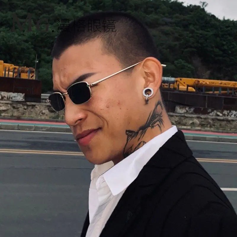 2695 Fashion Hipsters Small square Sunglasses Retro Men Metal Ocean Lens Rectangle Sunglasses Women