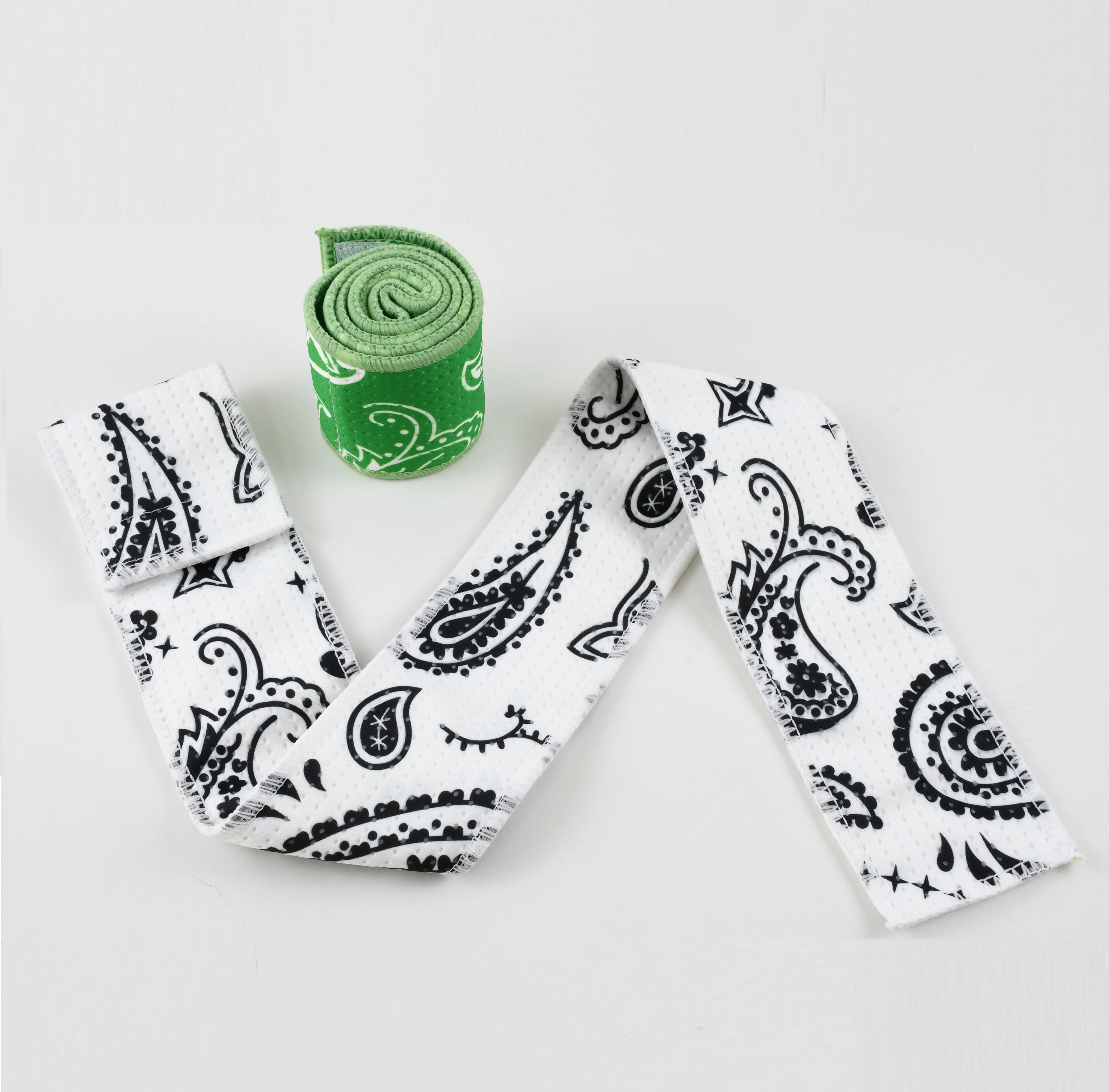 Kinsery   Microfiber American Football Towel with HOOK & LOOP Sport Towel
