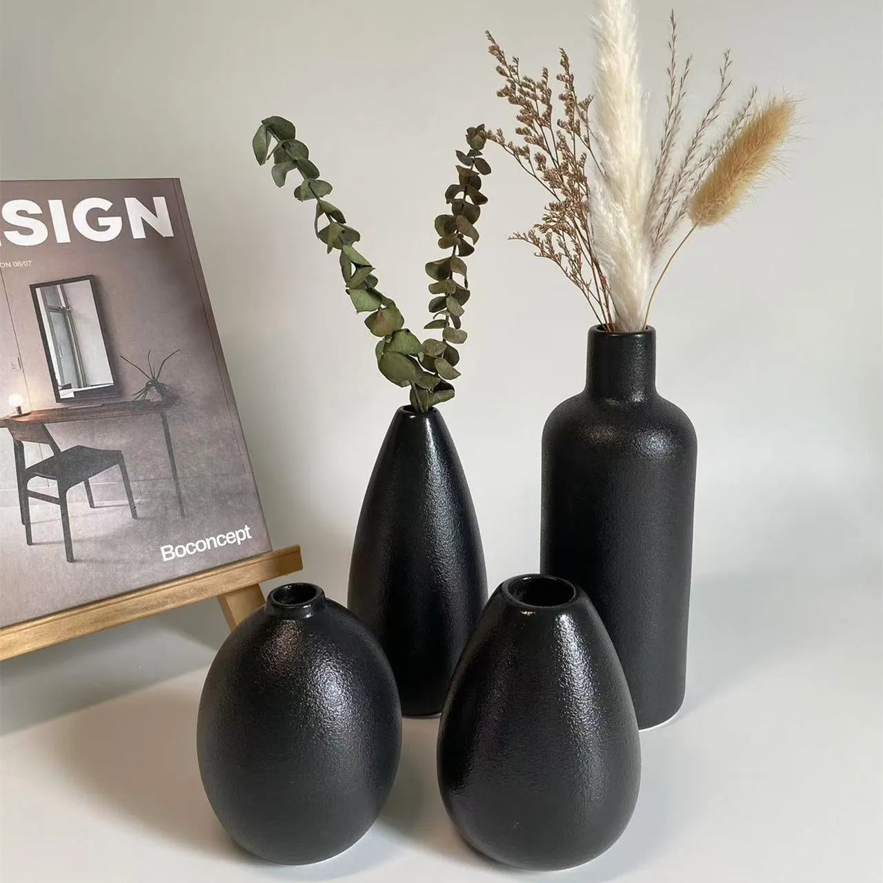 2024 Home Modern Matte 4-Piece Ceramic Vase Set Black Bud Vases for Simple Flower Arrangements Brushed Glass Vases