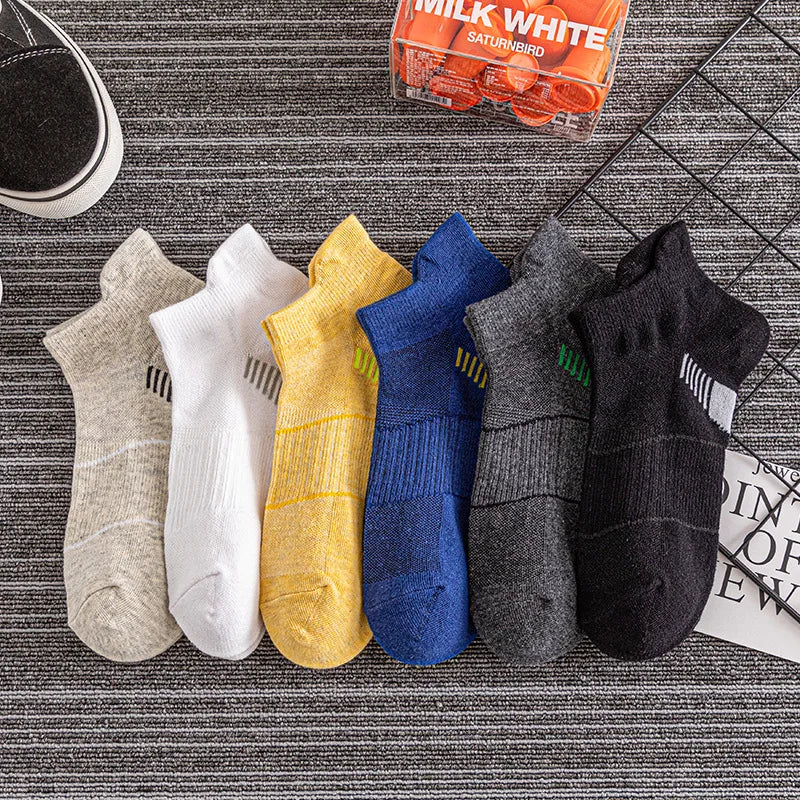 Men's Breathable Sporty Ankle Socks Pure Cotton Short Socks With Free Size Casual for Spring and Summer