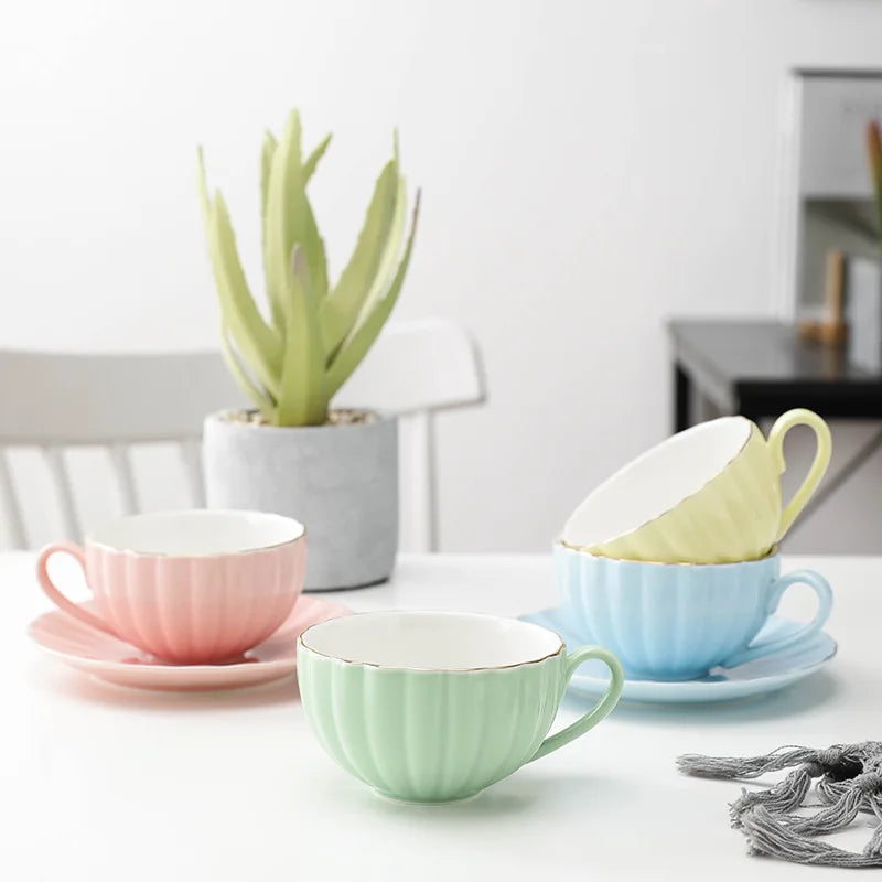 Hot Sale European Ceramic Pumpkin Tea & Coffee Cups & Saucers Set for Giveaways