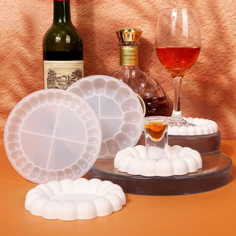 Wholesale Bubble Coaster Silicone Molds 3D Round Plate Tray UV Resin Casting Art Molds Home Table OPP Bag Cake Tools