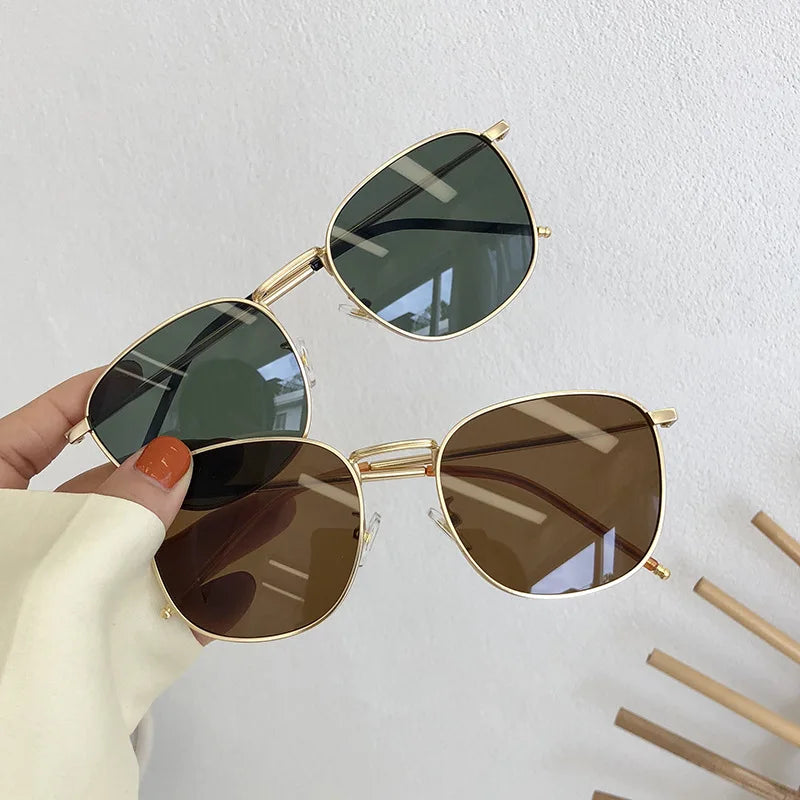 2023 Luxury Brand Trendy Sunglasses for Men and Women Square Metal Shades with Gold or Silver Frame Sun Glasses MegaBDM