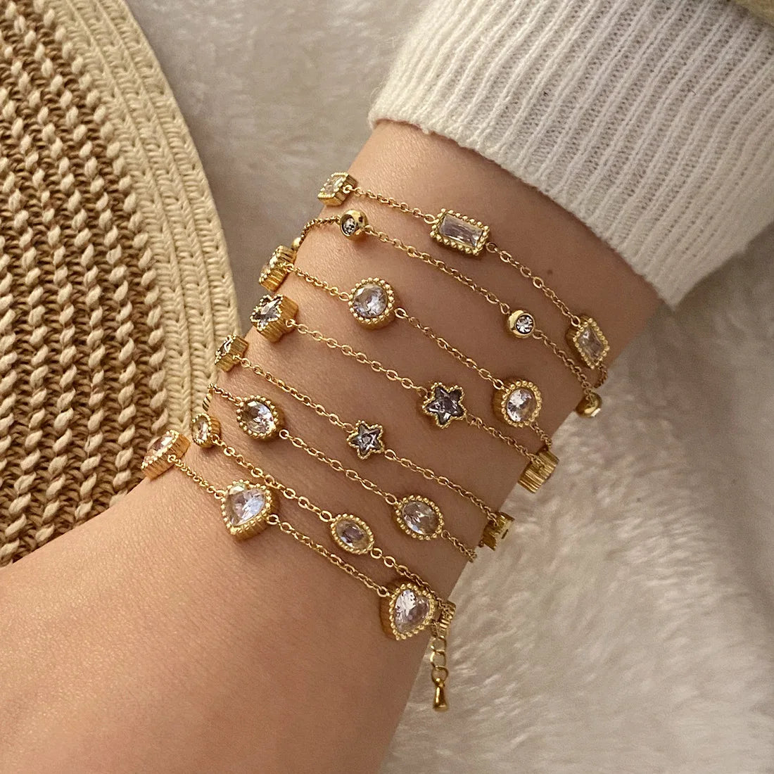 Wholesale Adjustable Heart Zircon Charm Cuff Bracelet Thin Chain Stainless Steel Bracelet for Women