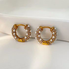 Fashionable INS Retro Titanium Steel Micro Inlaid Zircon Diamond Pearl Earrings Fashion Jewelry 2025