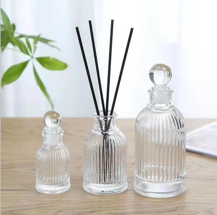 Empty Reed Glass Diffuser Bottle 50ml 100ml 200ml Aroma Diffuser Glass Bottle With Stoppers for Room Decoration