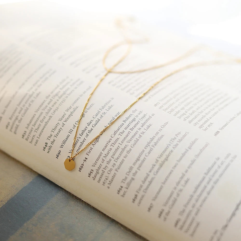Fashion Jewelry Geometric Necklace Heptagon High Polished and Brushed Pendant Polygon Necklace Double Layered Necklace