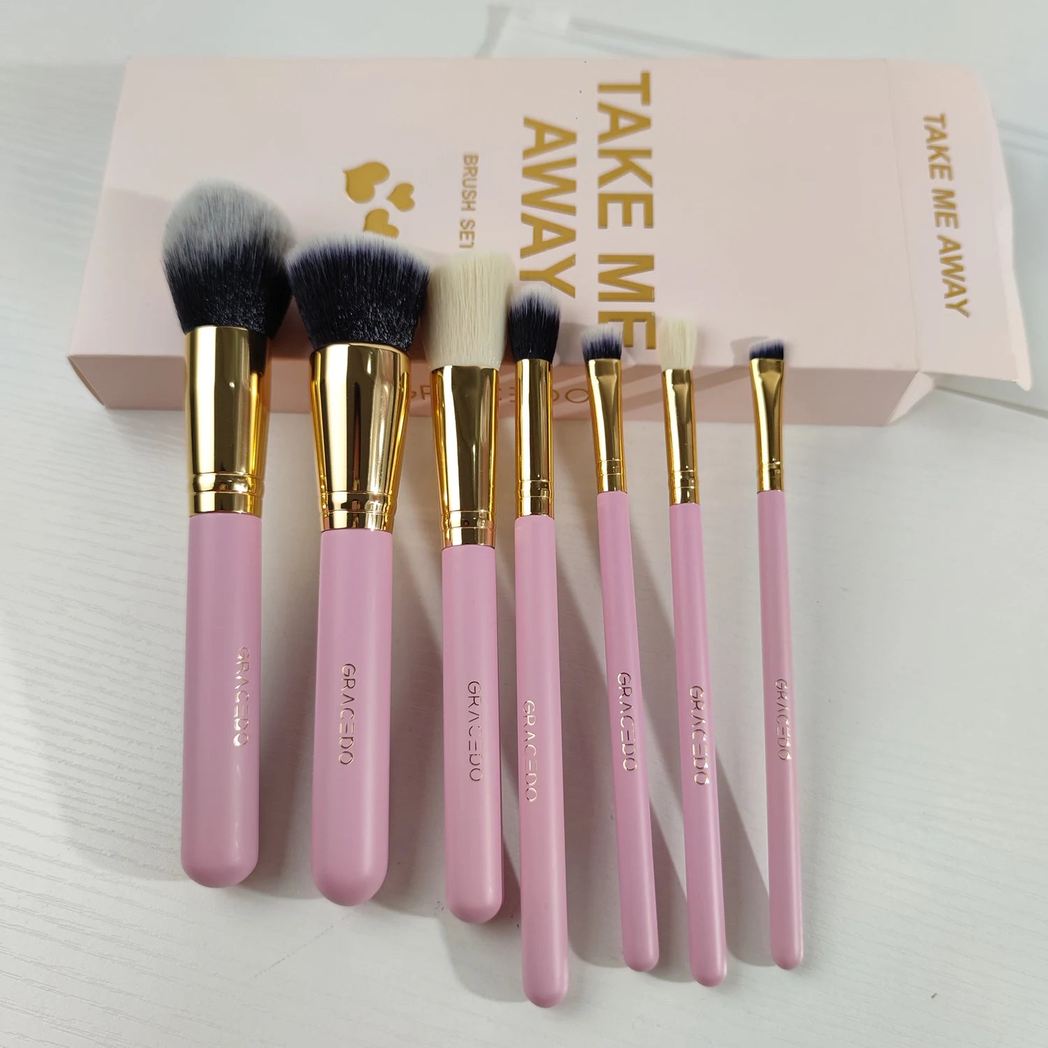 Gracedo 7PCS Professional Pink Makeup Brush Set with Eyebrow Pencil Wood Handle Synthetic Hair-Concealer Eye Fan Face Tools