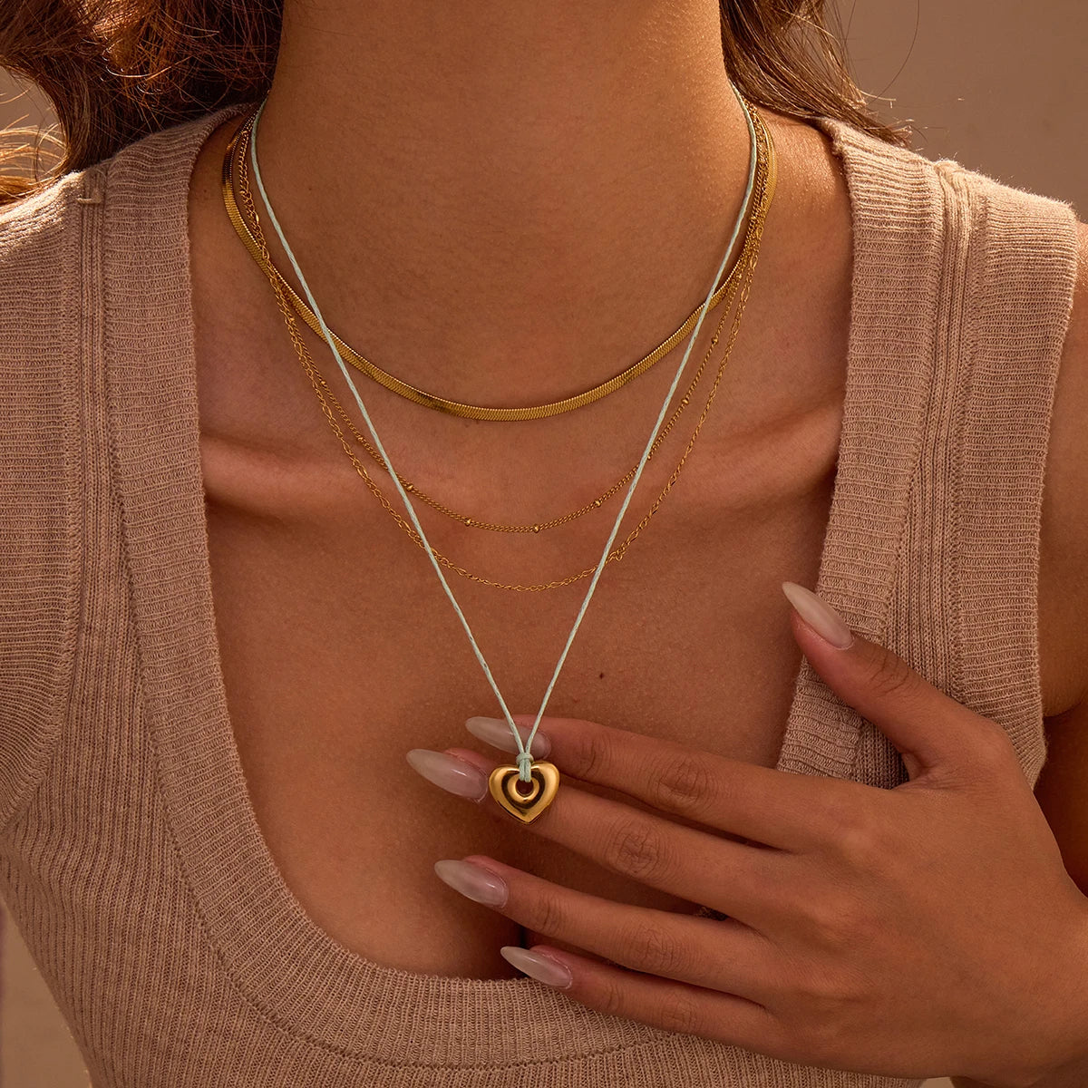 Latest Heart Pendant Multi Layer Chain Necklace Gold Plated Stainless Steel Necklace Fashion Jewelry for Daily Wear
