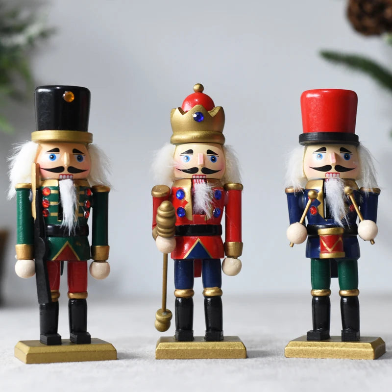 New Customized Wooden Nutcracker Set for Christmas Decorations Popular Christmas Figurine & Toy MegaBDM