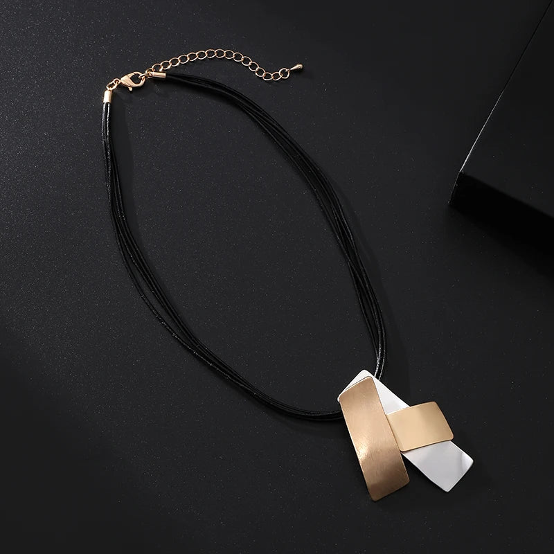 TongLing European Vintage Short Strand Necklace Female Irregular Charm Necklace for Daily Life