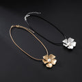 TongLing European Vintage Small Short Charm Necklace Pearl Flower Necklace for Daily Wearing