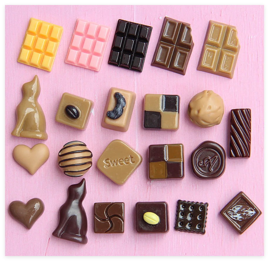 Cute Kid Cartoon Miniature Dollhouse Coffee Shop Store Decoration Resin 3d Artificial Model Food Sweet Chocolate Candy Sculpture