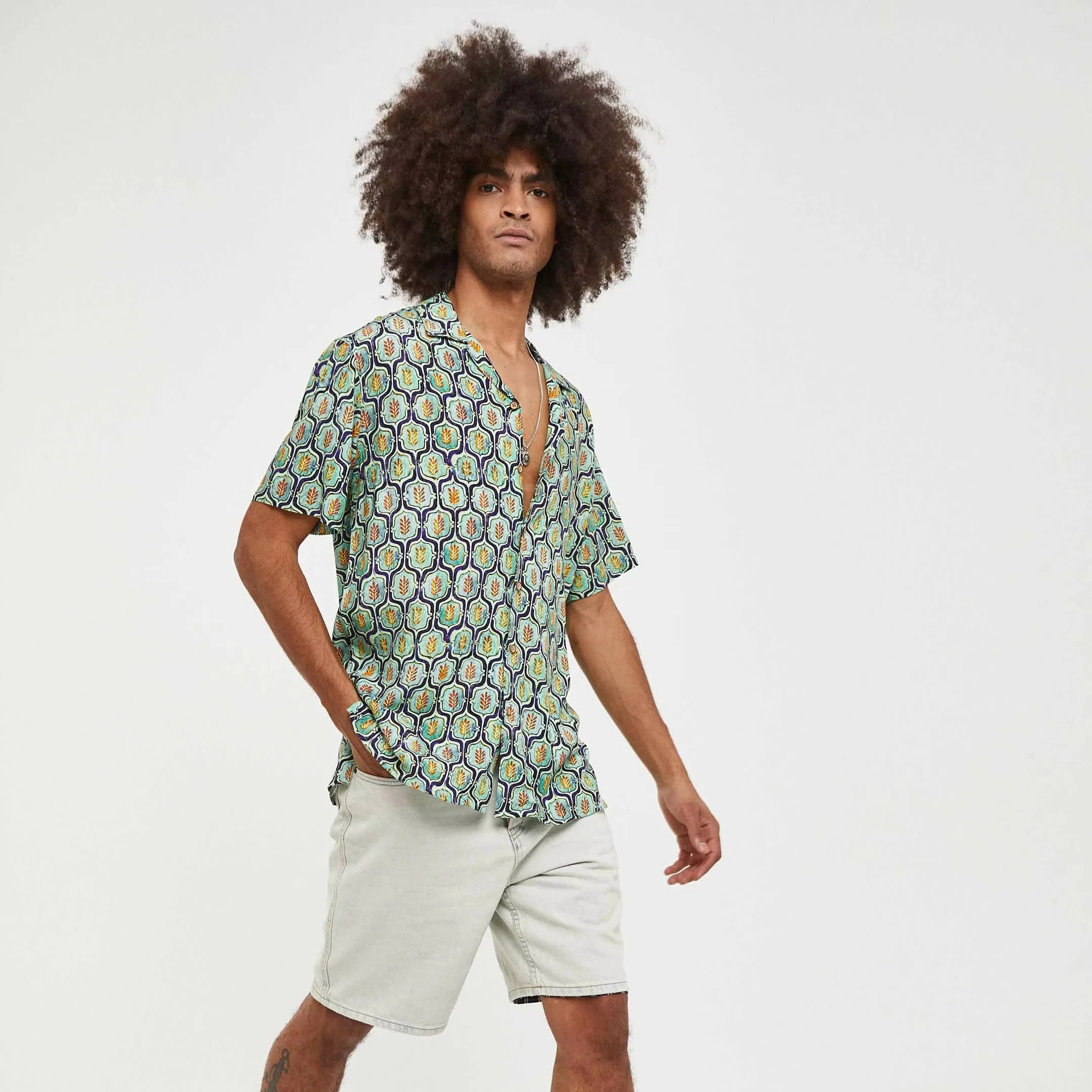 Green Hawaiian Empire Waist Design Casual Men's Summer Shirt-Breathable Short Sleeve Viscose Fabric