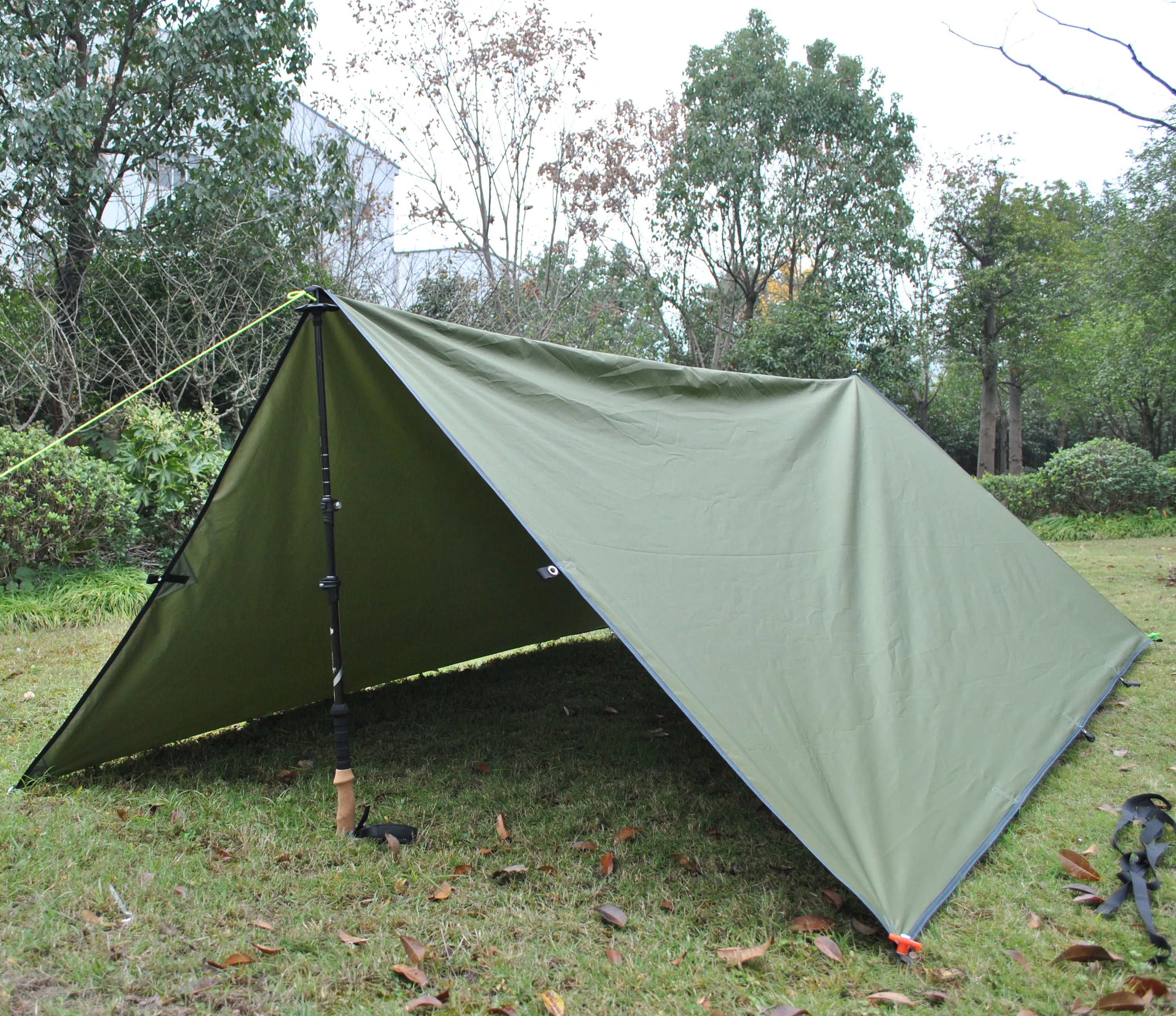 Hot Selling CXZ-453 Large Multifunctional Tarp Tent 3-4 Person Survival Shelter for Camping and Hammock Use
