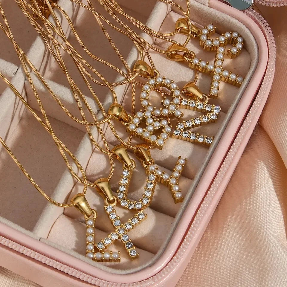 Dainty Waterproof Jewellery Pearl Necklaces Gold Plated Letter Necklace Custom Stainless Steel Jewelry Initial Necklace