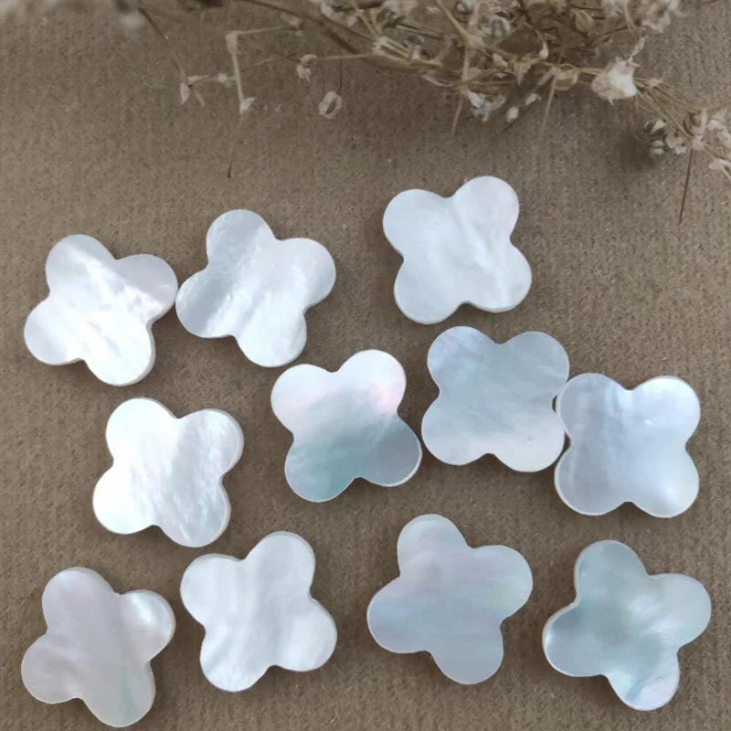 Four Leaf Clover White Shell Flower Fine Quality Mother of Pearl Product Fashion Jewelry Accessories