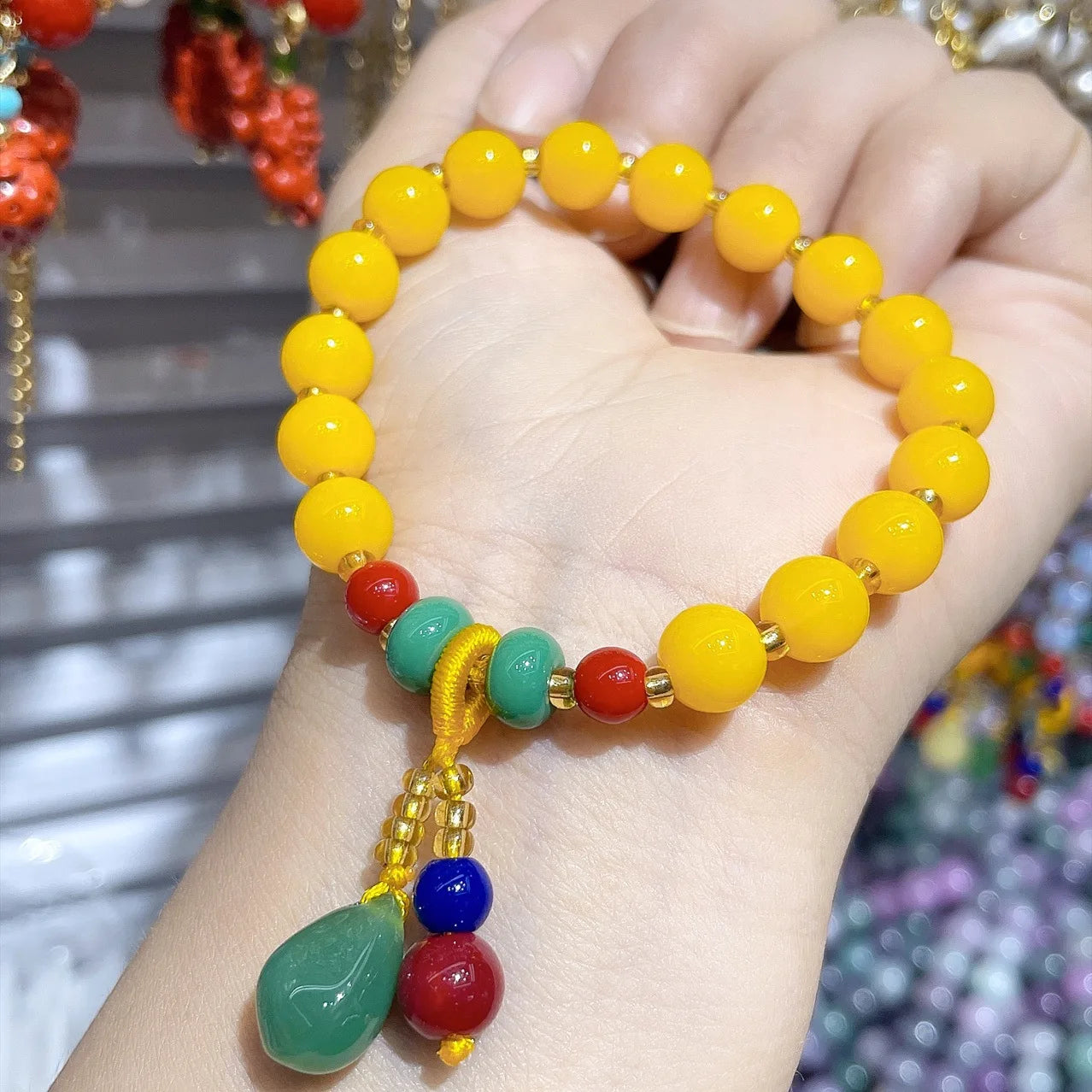Fashion Charm Crystal Bracelet Handmade Agate Natural Stone Gold Hair Crystal Elasticity Beaded Bracelet Women Bracelet Jewelry