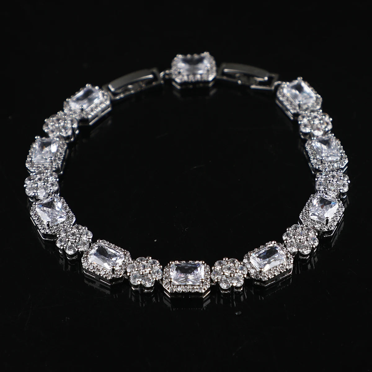 Wholesale Fashion Jewelry Bracelets & Bangles Women Tarnish Free Jewelry Men Cubic Zirconia Tennis Bracelet