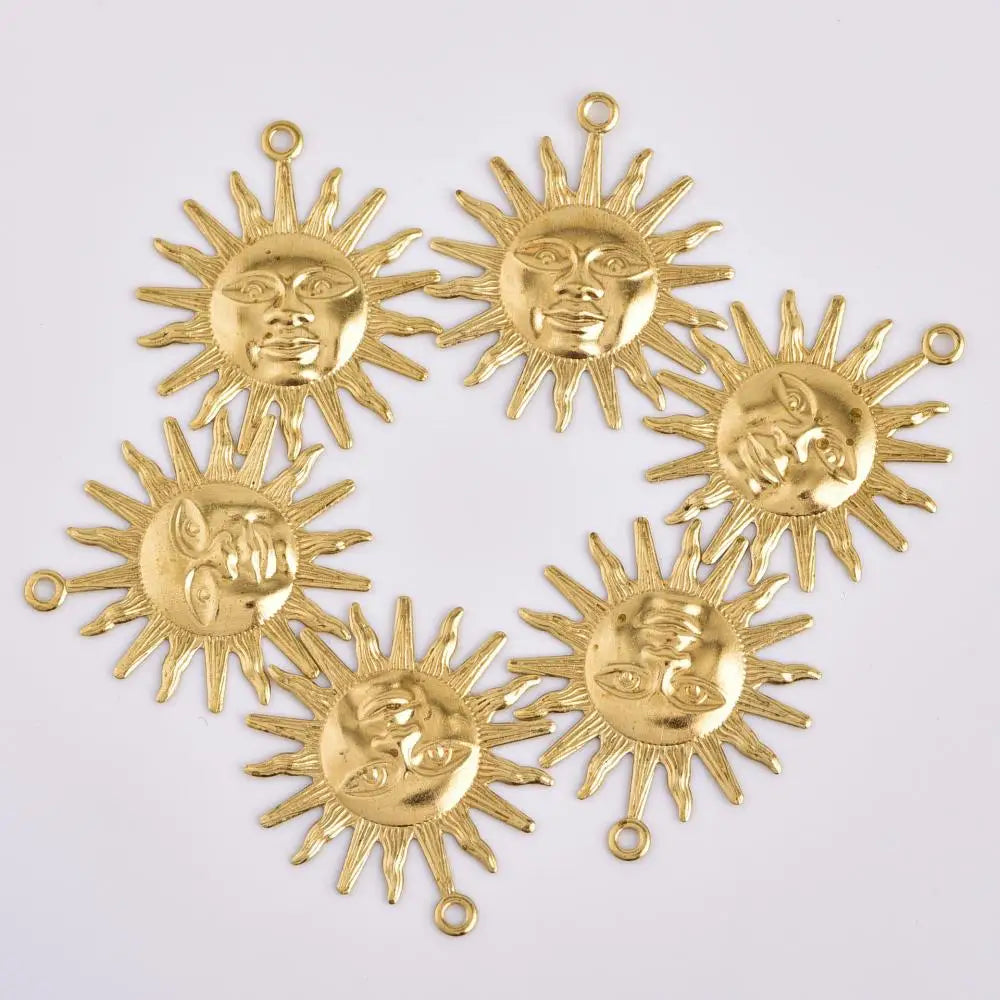 Sun Shape Pendant Brass Jewelry Charms Original Color DIY Jewelry Findings 25x22mm Hole: 1mm 50PCs/Bag