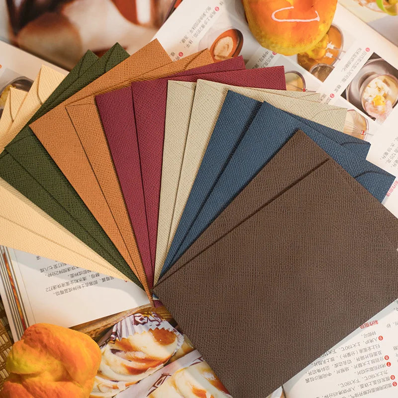 High Quality 8 Colors Available Classic Paper Envelope Romantic Packaging Custom Your logo Size Custom Design